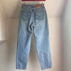 Vintage 90s Levi's 521 Light Wash High Rise Tapered Leg Jeans Size 6 Short